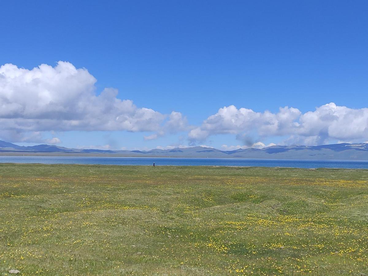 Yurt Camp Ali-Nur At Lake Song-Kol Юрточный Лагерь Али-Нур Озеро Сон-Куль Сон-Куль Кыргызстан Нарын Kyrgyzstan Naryn Εξωτερικό φωτογραφία