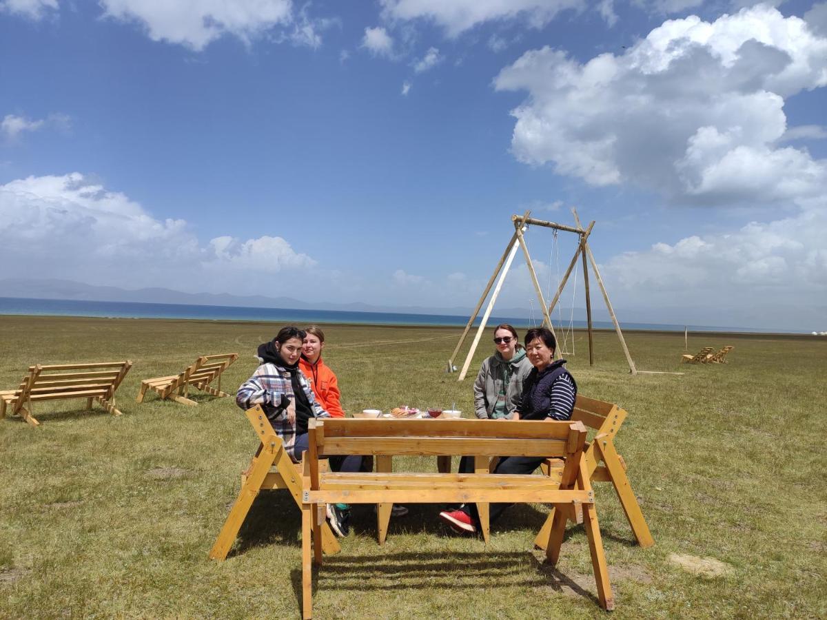 Yurt Camp Ali-Nur At Lake Song-Kol Юрточный Лагерь Али-Нур Озеро Сон-Куль Сон-Куль Кыргызстан Нарын Kyrgyzstan Naryn Εξωτερικό φωτογραφία