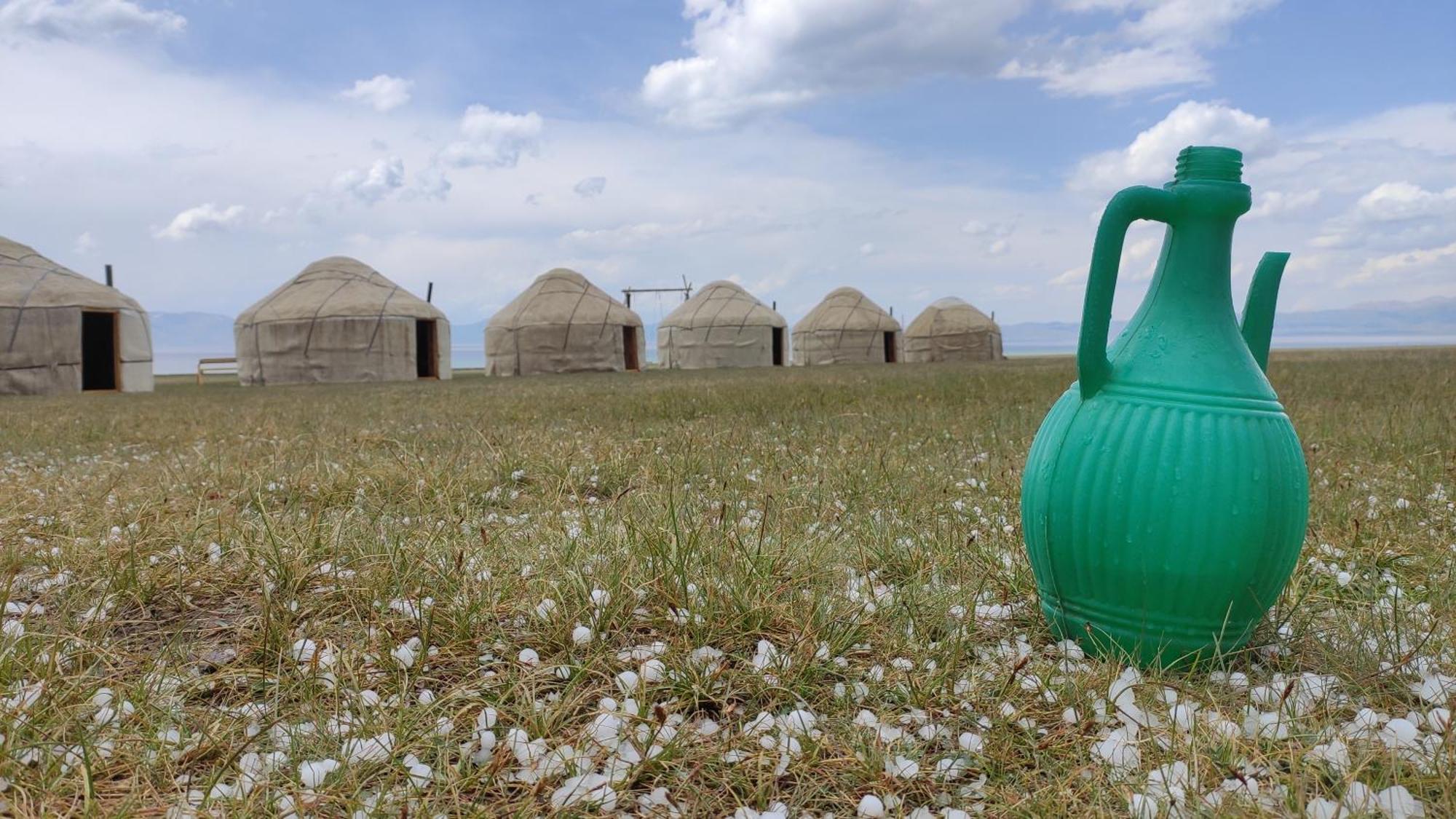 Yurt Camp Ali-Nur At Lake Song-Kol Юрточный Лагерь Али-Нур Озеро Сон-Куль Сон-Куль Кыргызстан Нарын Kyrgyzstan Naryn Εξωτερικό φωτογραφία