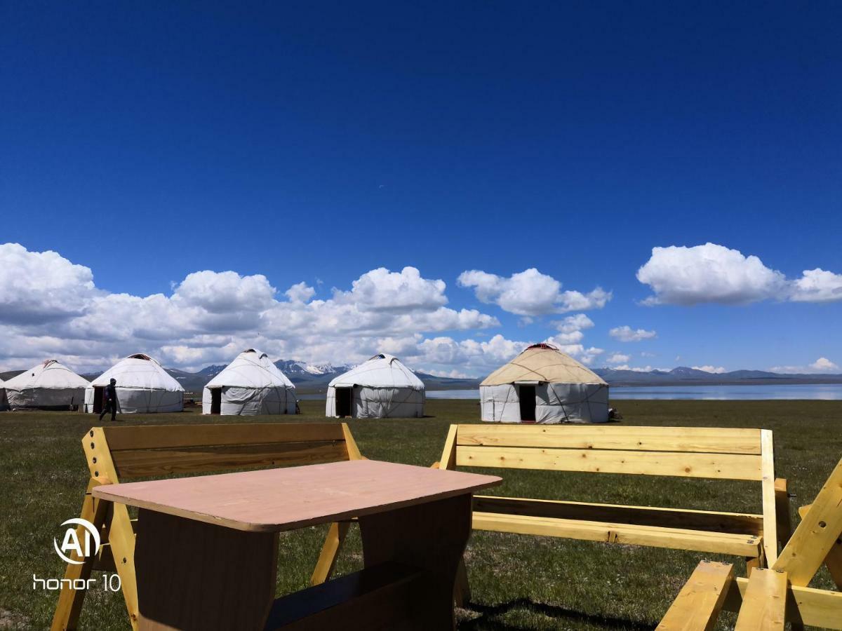 Yurt Camp Ali-Nur At Lake Song-Kol Юрточный Лагерь Али-Нур Озеро Сон-Куль Сон-Куль Кыргызстан Нарын Kyrgyzstan Naryn Εξωτερικό φωτογραφία